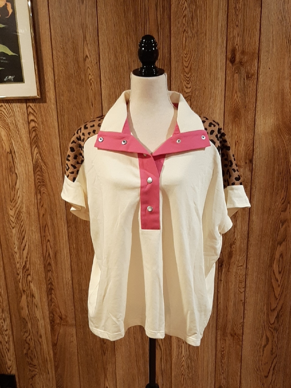 🥀NWT BiBi Cheetah Flutter-Sleeve Snap Front Short-Sleeve Top (XL)🥀